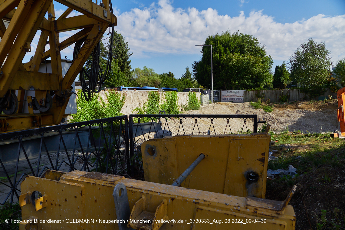 08.08.2022 - Baustelle an der Niederalmstraße 16 und Hugo-Lang-Bogen 13 in Neuperlach-Trudering